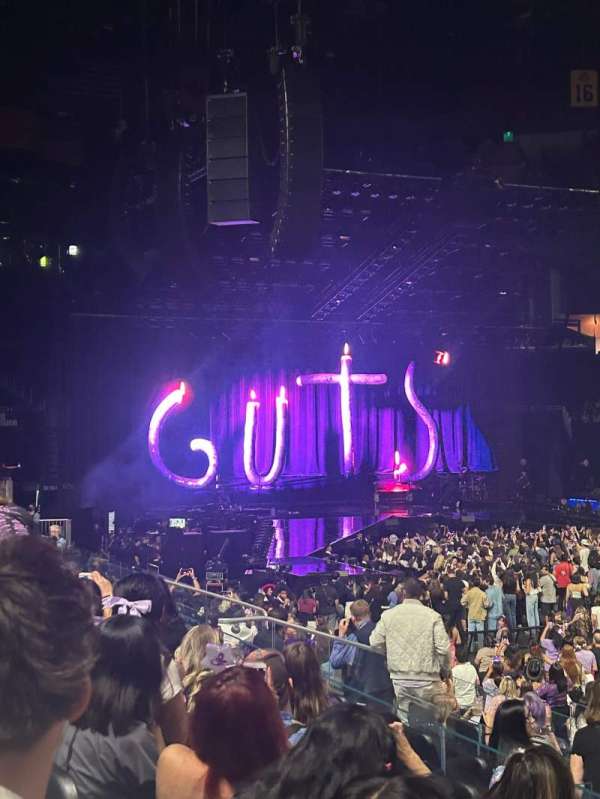 Chase Center, section: 114, row: 4, seat: 7