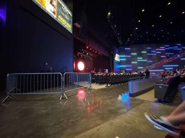 Smart Financial Centre, section: 101, row: L, seat: 6