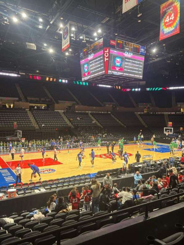 Nassau Veterans Memorial Coliseum, section: 119, row: 3, seat: 8