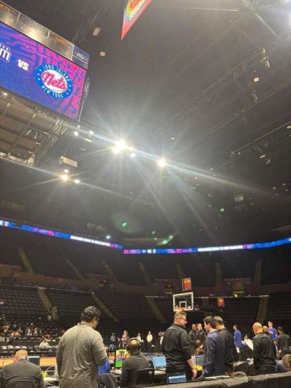 Nassau Veterans Memorial Coliseum, section: 17, row: 1, seat: 9
