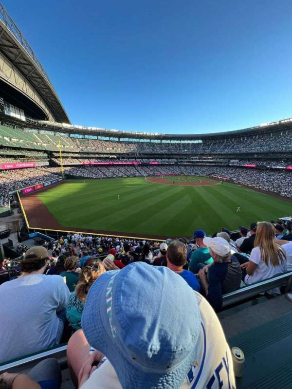 T-Mobile Park, section: 185, row: 8, seat: 24