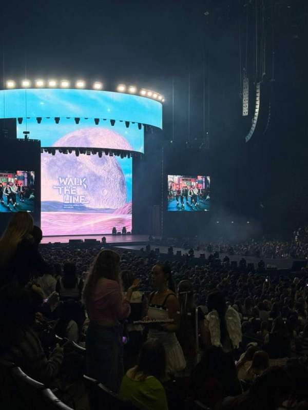 Accor Arena, section: Gradin R, row: 18, seat: 2