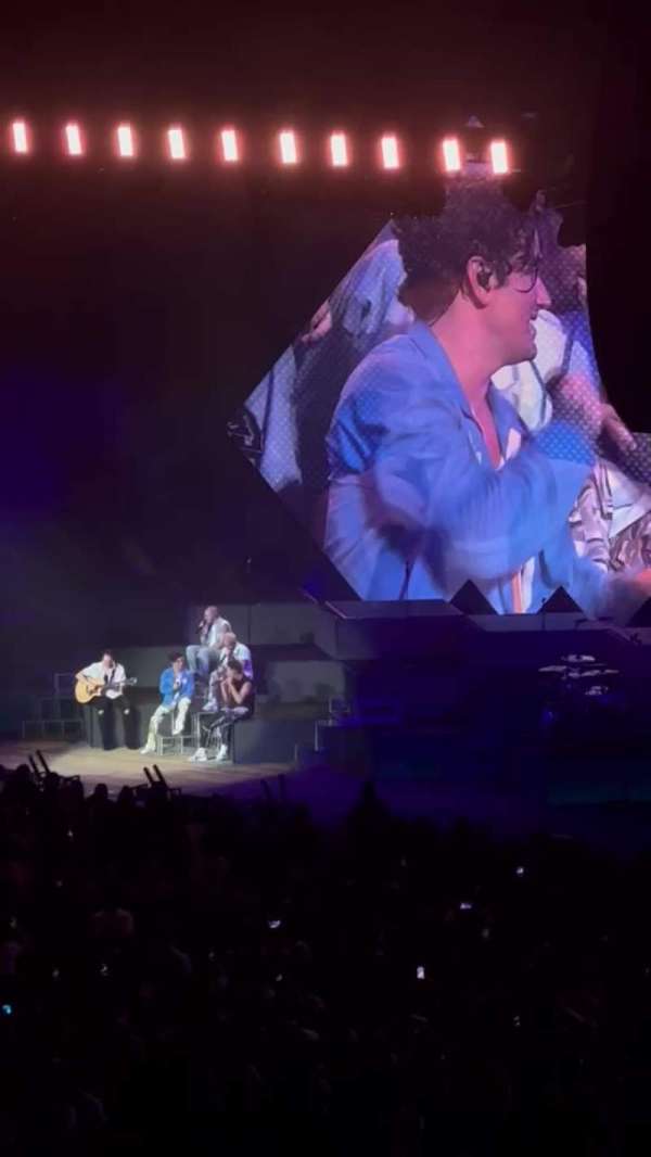 Jones Beach Theater, section: 201, row: RR, seat: 36