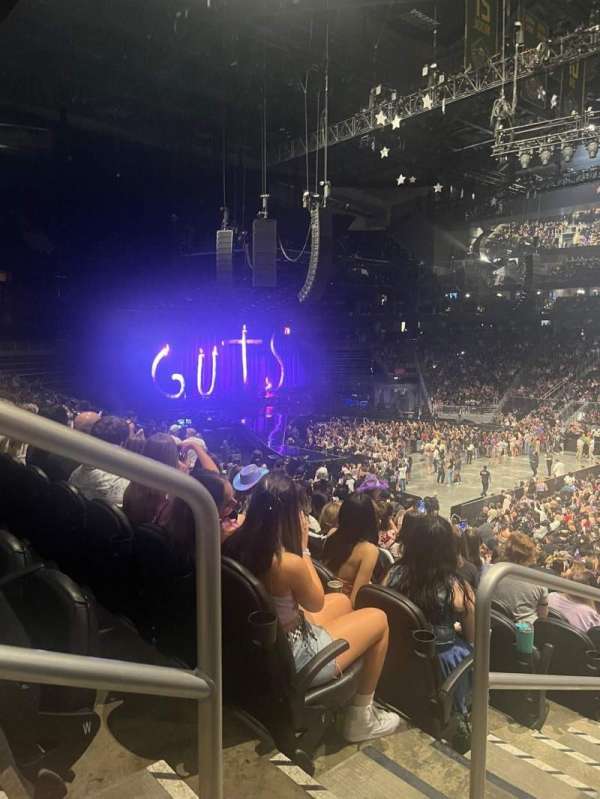Climate Pledge Arena, section: 26, row: X, seat: 21