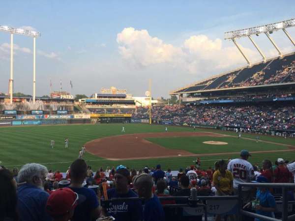 Kauffman Stadium, section: 217, row: DD, seat: 9