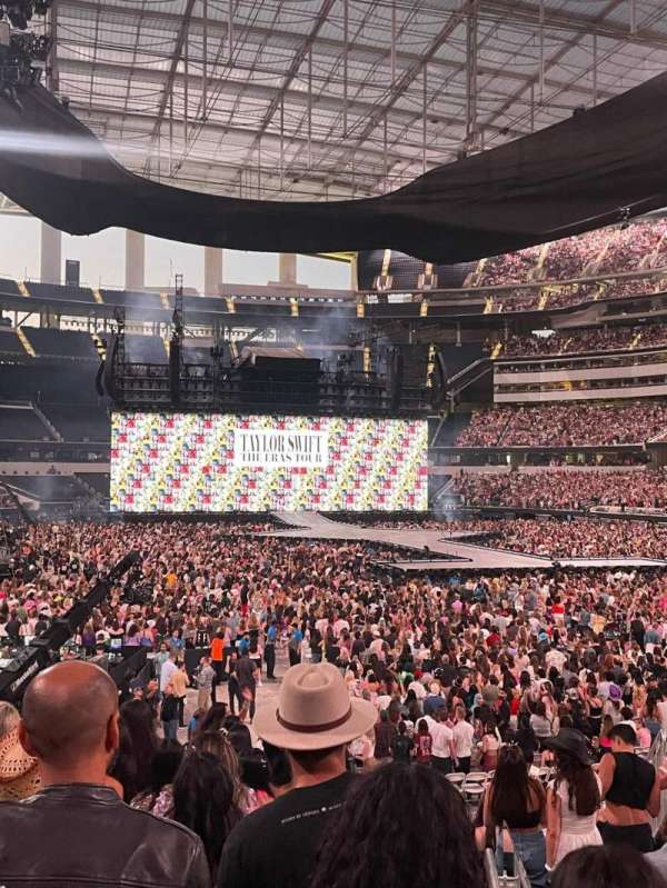 SoFi Stadium, section: 119, row: 11, seat: 5