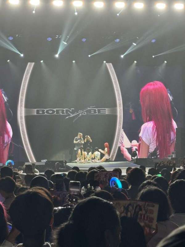 Kia Forum, section: G, row: 19, seat: 6