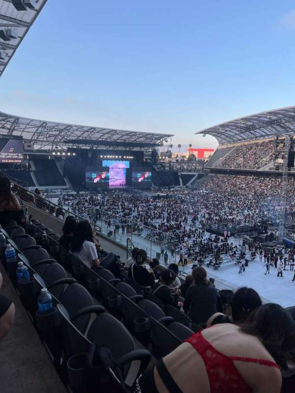 BMO Stadium, section: 227, row: F, seat: 15