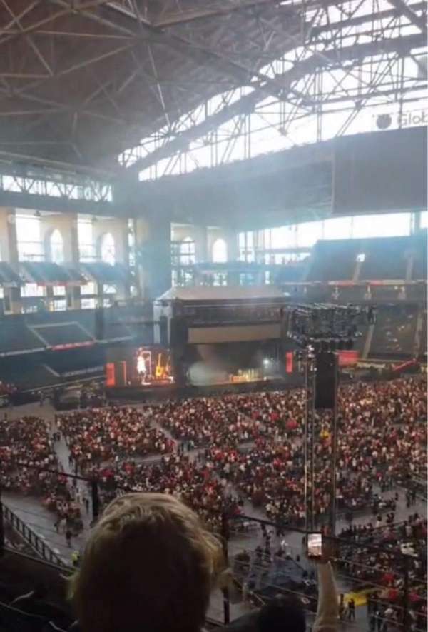 Globe Life Field, section: 211, row: 4, seat: 11