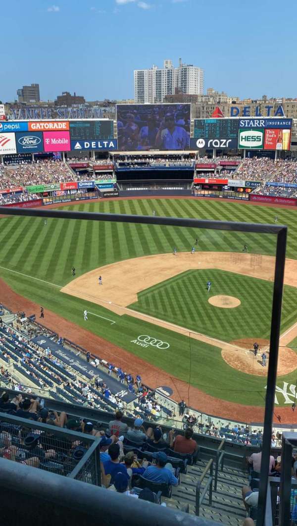 Yankee Stadium, section: 420C, row: 1, seat: 23