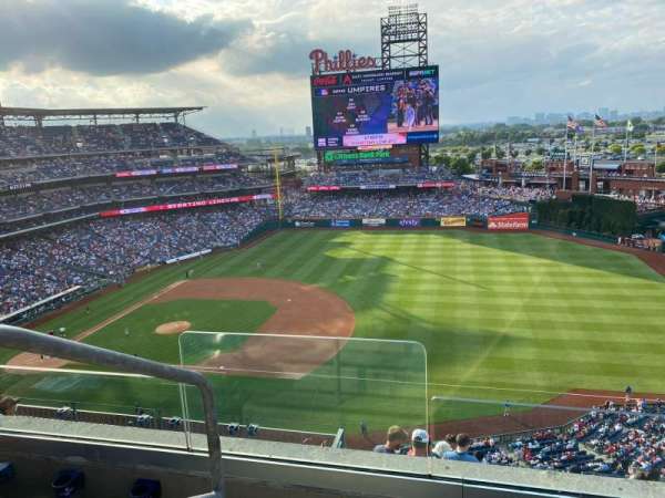 Citizens Bank Park, section: 412, row: 3, seat: 13