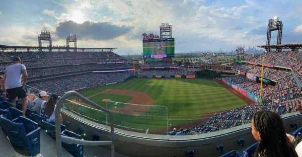 Citizens Bank Park, section: 412, row: 3, seat: 13