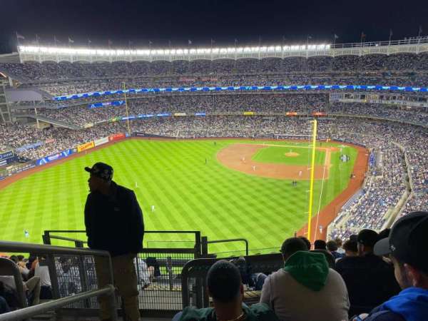 Yankee Stadium, section: 433, row: 9, seat: 20