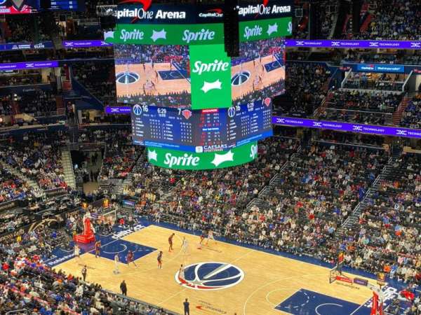 Capital One Arena, section: 403, row: M, seat: 21