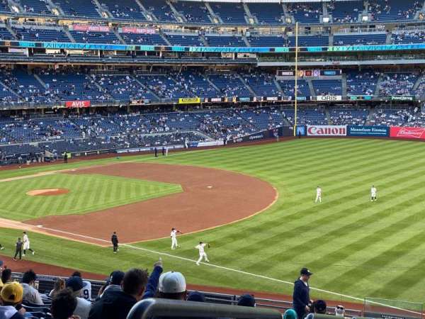 Yankee Stadium, section: 211, row: 17, seat: 23