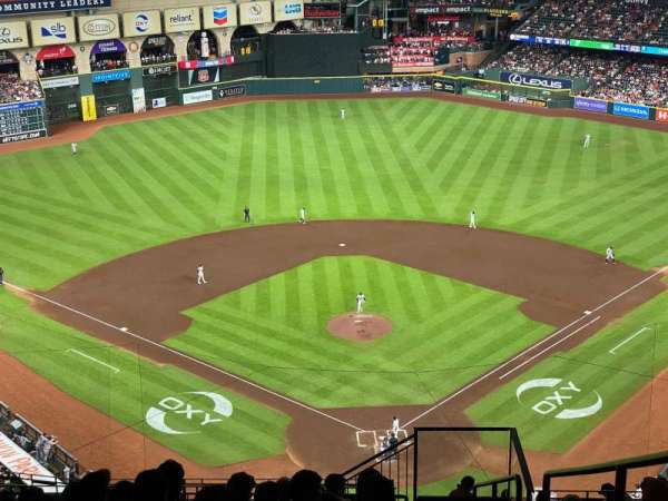 Daikin Park, section: 418, row: 11, seat: 22