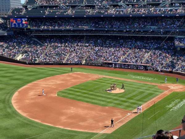 Citi Field, section: 426, row: 4, seat: 24