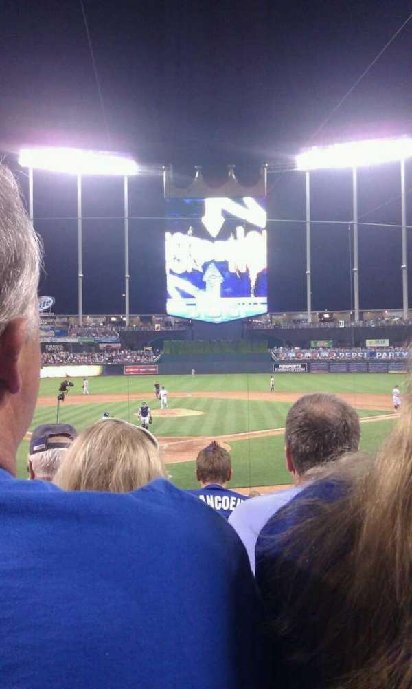 Kauffman Stadium, section: 129, row: F, seat: 5