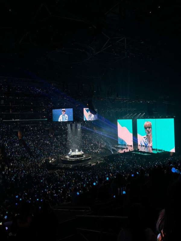Crypto.com Arena, section: PR7, row: 12, seat: 4