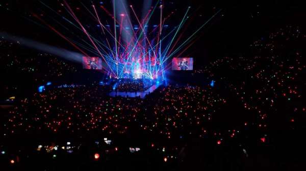 Kia Forum, section: 201, row: 1, seat: 3
