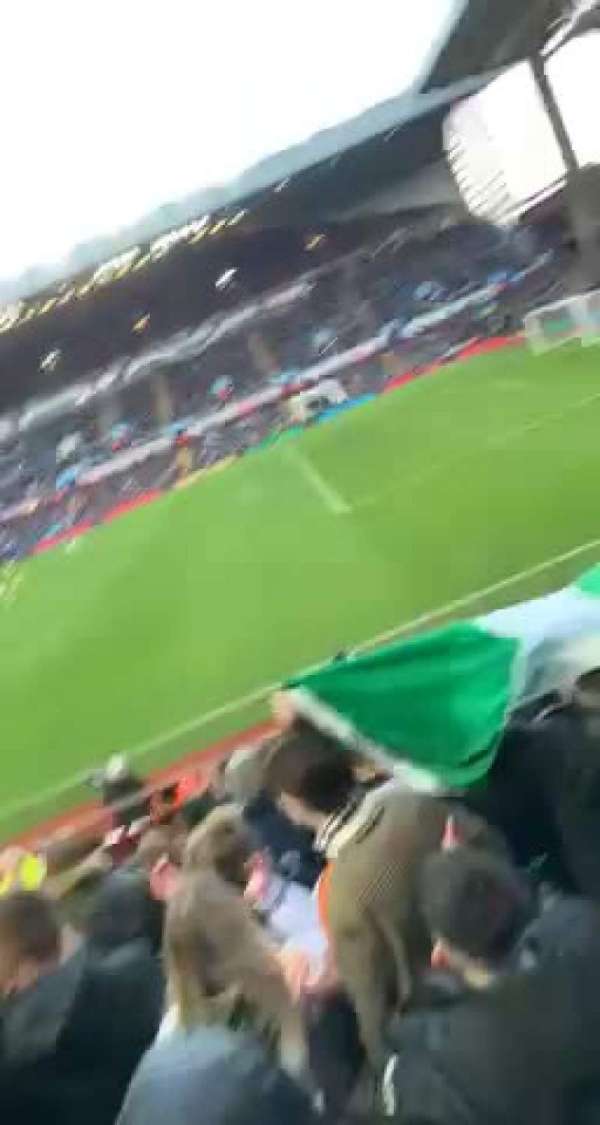 Villa park, section: Q2, row: L, seat: 157