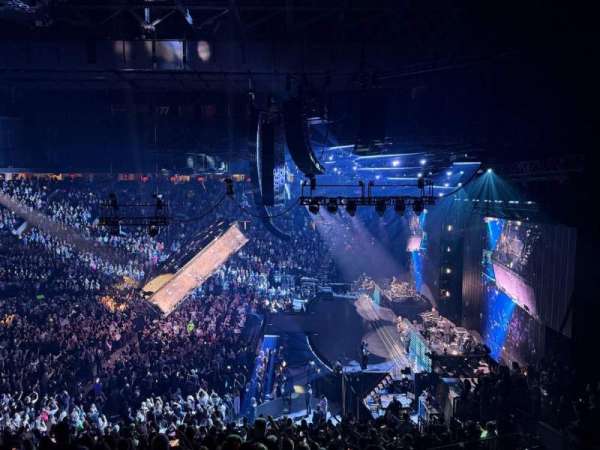 Moda Center, section: 214, row: K, seat: 4