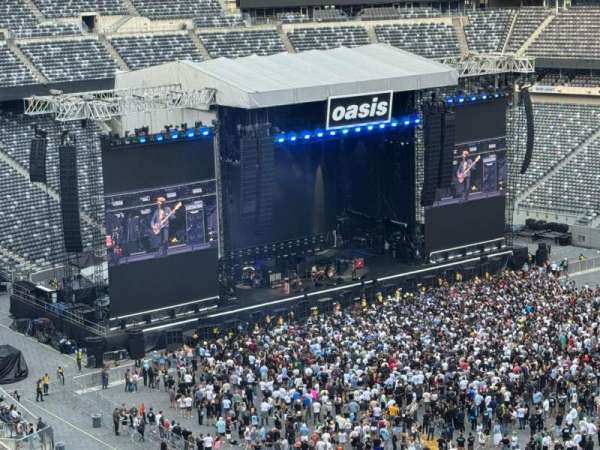 MetLife Stadium, section: 334, row: 1, seat: 20