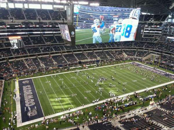 AT&T Stadium, section: 416, row: 4W