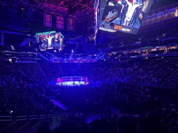 Climate Pledge Arena, section: 22, row: T, seat: 16
