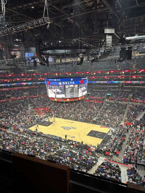 Crypto.com Arena, section: 333, row: 1, seat: 1
