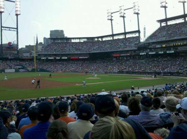 Comerica Park, section: 137, row: 27, seat: 14