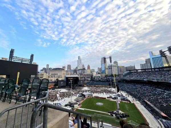 Comerica Park, section: 331, row: F, seat: 18