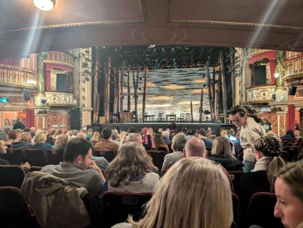 New Wimbledon Theatre, section: Stalls, row: M, seat: 17
