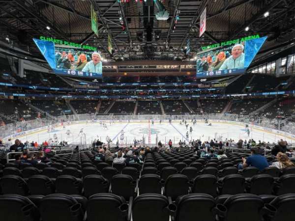 Climate Pledge Arena, section: 01, row: V, seat: 12