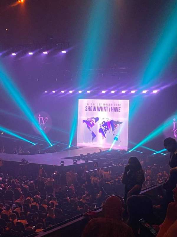 Ziggo Dome, section: 104, row: 4, seat: 121