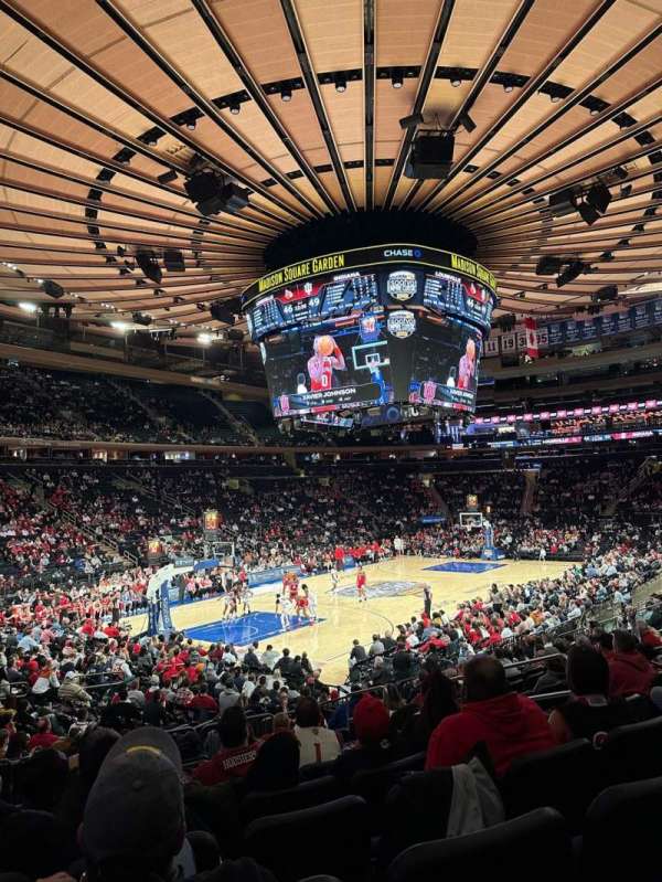 Madison Square Garden, section: 114, row: 13, seat: 11
