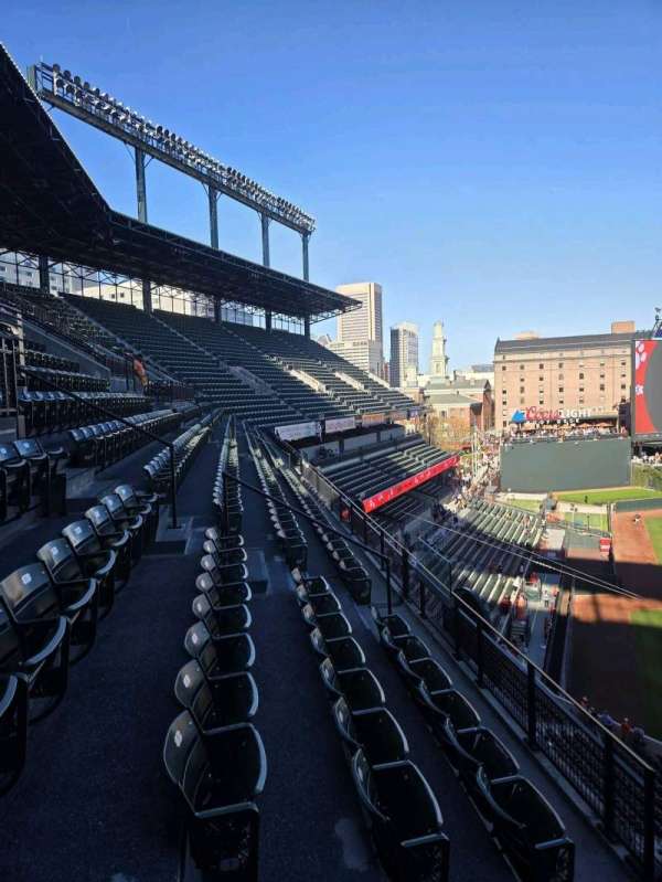 Oriole Park at Camden Yards, section: 372, row: 5, seat: 1
