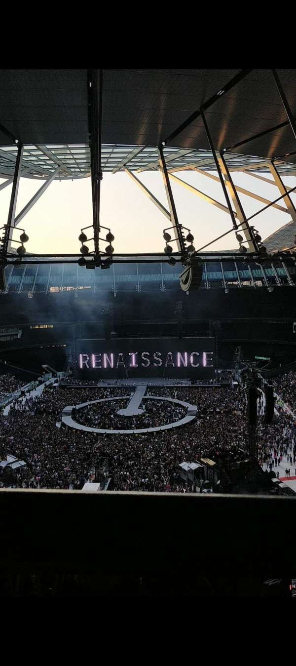 Tottenham Hotspur Stadium, section: 451, row: 76, seat: 180