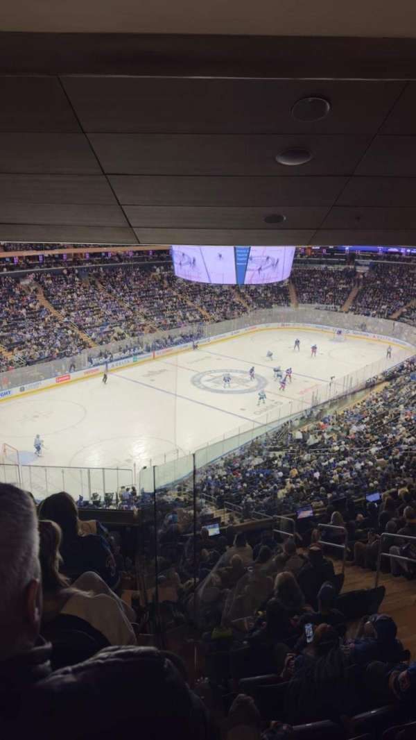 Madison Square Garden, section: 420, row: 5, seat: 9
