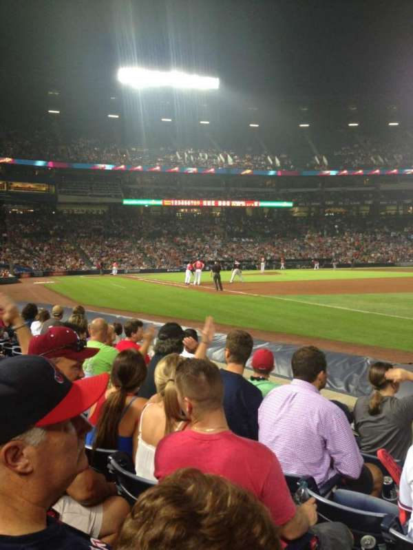 Turner Field, section: 121L, row: 5, seat: 104