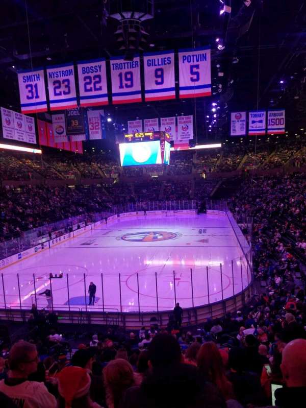 Nassau Veterans Memorial Coliseum, section: 109, row: 10, seat: 1