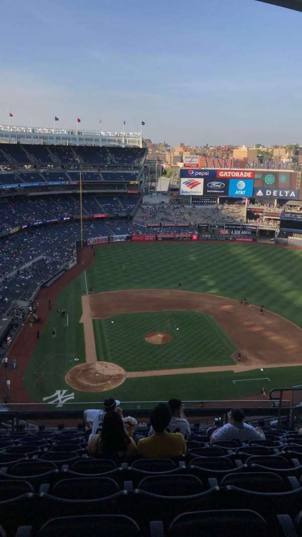 Yankee Stadium, section: 418, row: 12, seat: 11