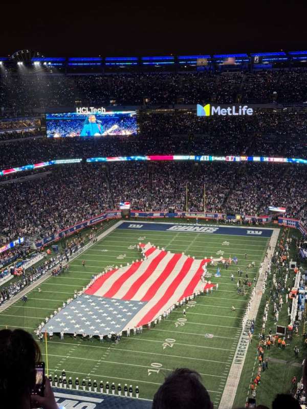 MetLife Stadium, section: 348, row: 21, seat: 28