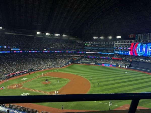 Rogers Centre, section: 515, row: 1, seat: 14