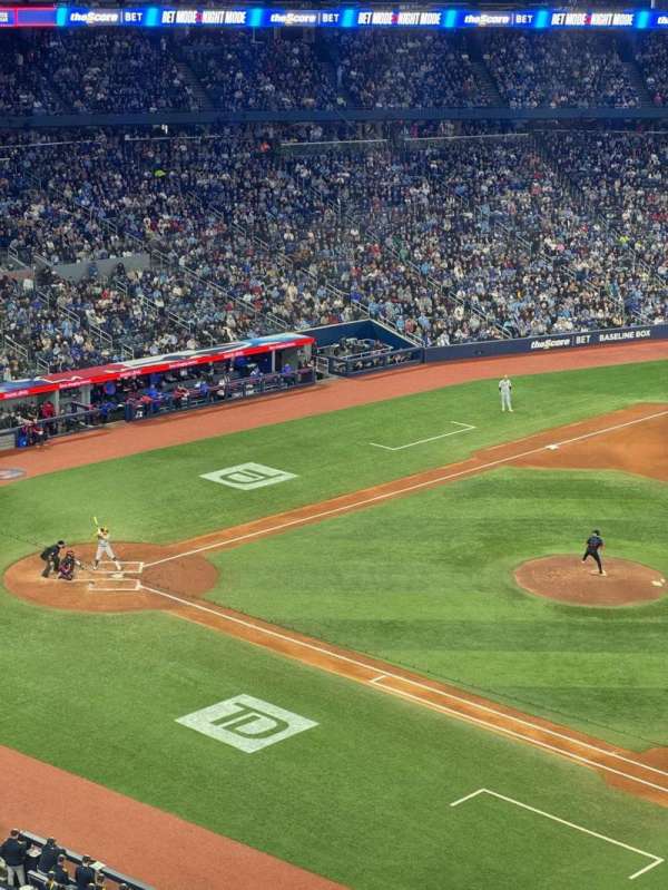 Rogers Centre, section: 515, row: 1, seat: 13