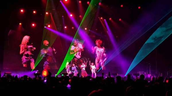 Gas South Arena, section: Floor 5, row: H, seat: 4