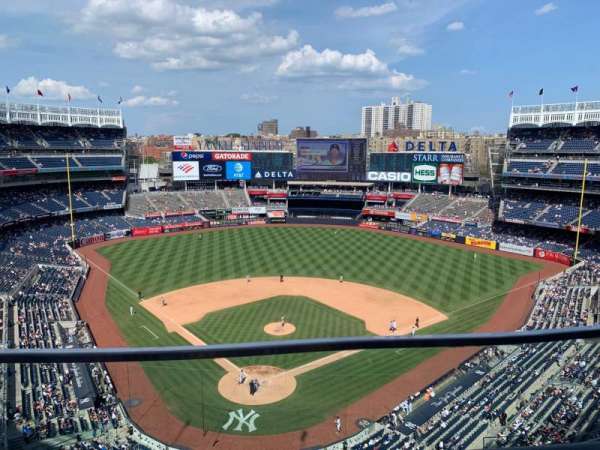 Yankee Stadium, section: 420B, row: 1, seat: 8