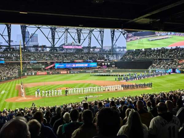 T-Mobile Park, section: 125, row: 40, seat: 14