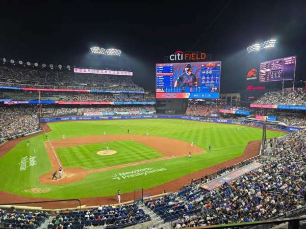 Citi Field, section: 315, row: 2, seat: 1