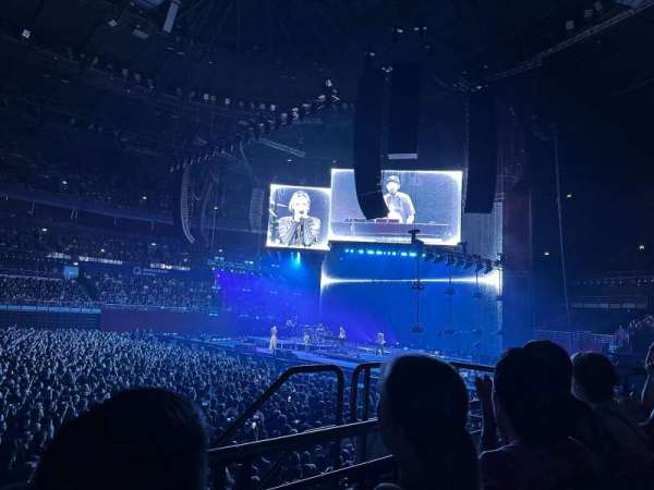 Qudos Bank Arena, section: 10, row: B, seat: 221